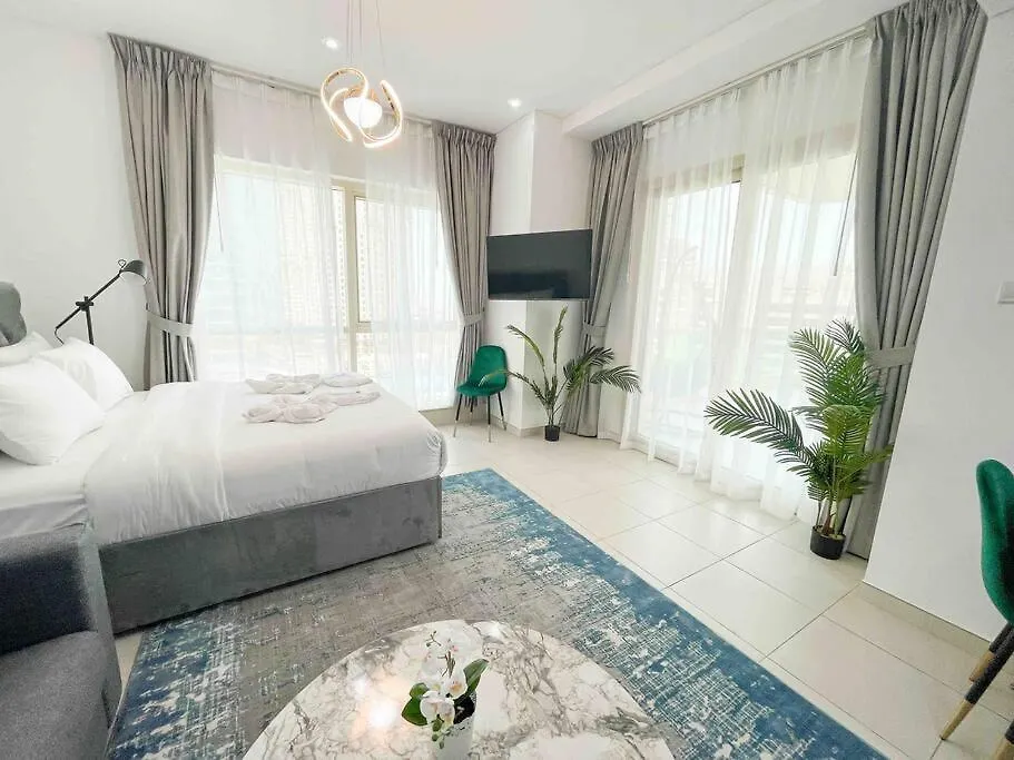 Apartament Royal Oceanic In Jbr By Happy Season Dubaj